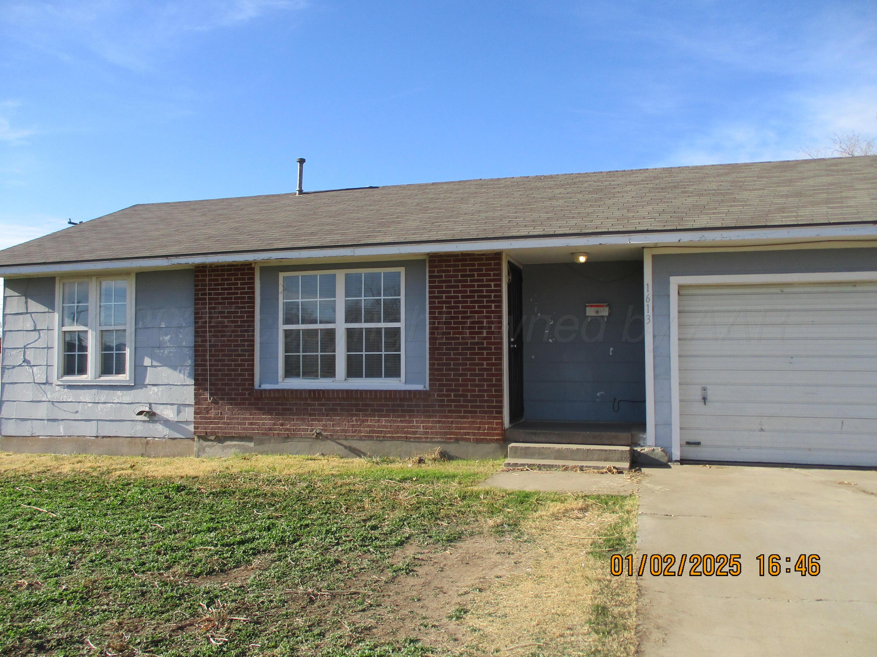 1613 Martin Road Amarillo, TX 79107 - Photo 1 of 10 Front of House