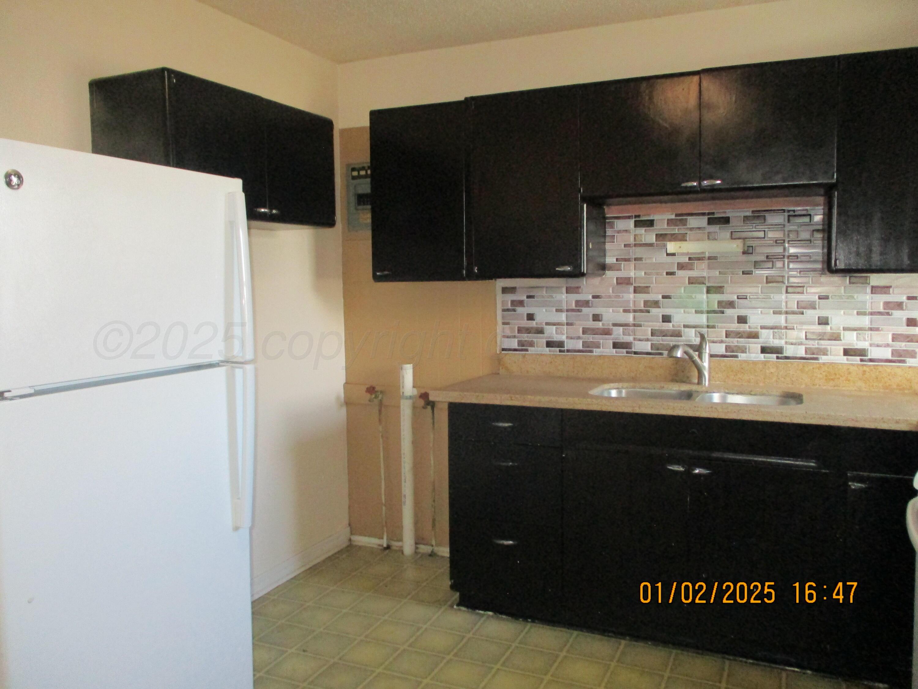 1613 Martin Road Amarillo, TX 79107 - Photo 4 of 10 Kitchen