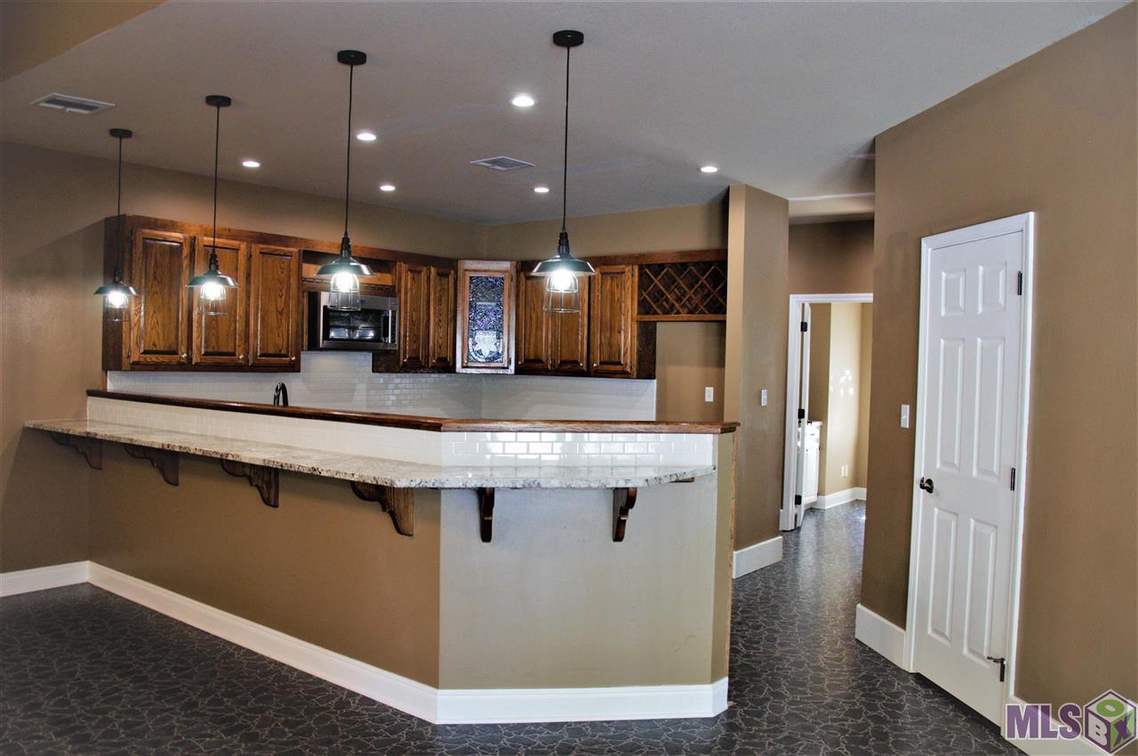 34780 Perkins Road Denham Springs, LA 70706 - Photo 15 of 38