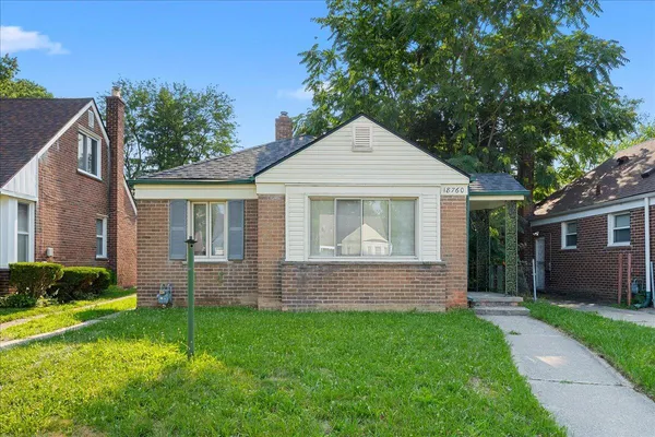 $1,350 | 18760 Faust Avenue, Detroit, MI 48219