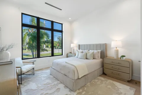 $5,495,000 | 498 Northeast 6th Street, Boca Raton, FL 33432
