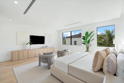 $5,495,000 | 498 Northeast 6th Street, Boca Raton, FL 33432