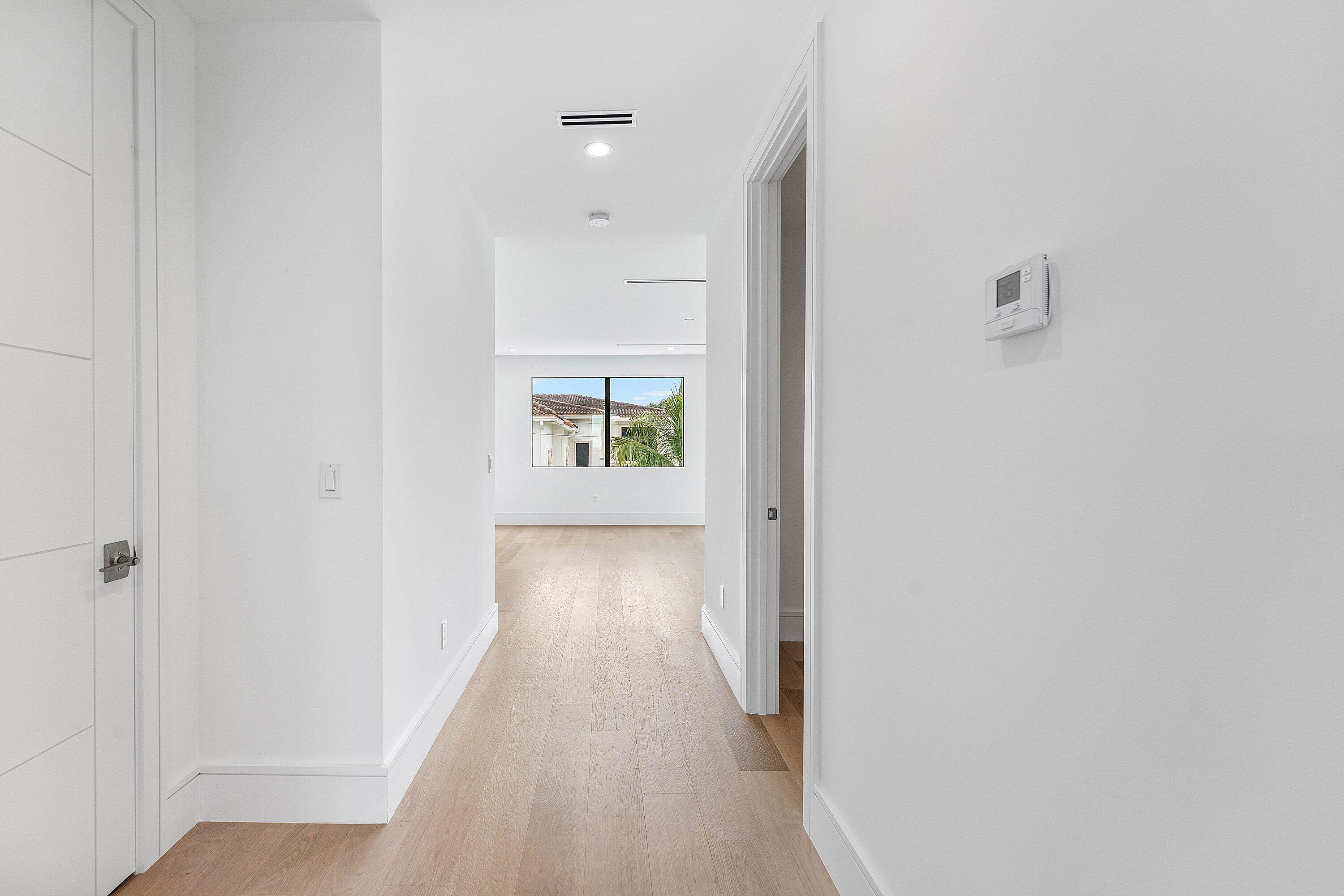 498 Northeast 6th Street Boca Raton, FL 33432 - Photo 21 of 60 Master Suite Hall