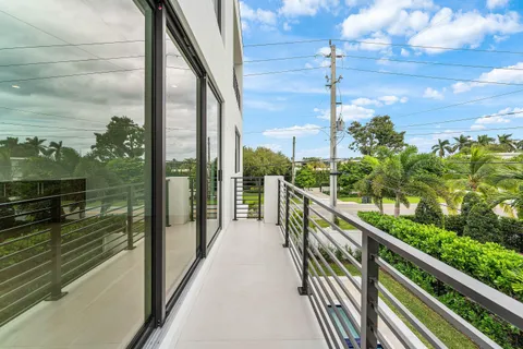 $5,495,000 | 498 Northeast 6th Street, Boca Raton, FL 33432