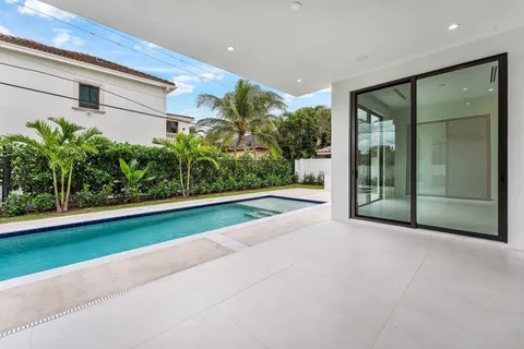$5,495,000 | 498 Northeast 6th Street, Boca Raton, FL 33432