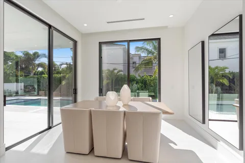 $5,495,000 | 498 Northeast 6th Street, Boca Raton, FL 33432