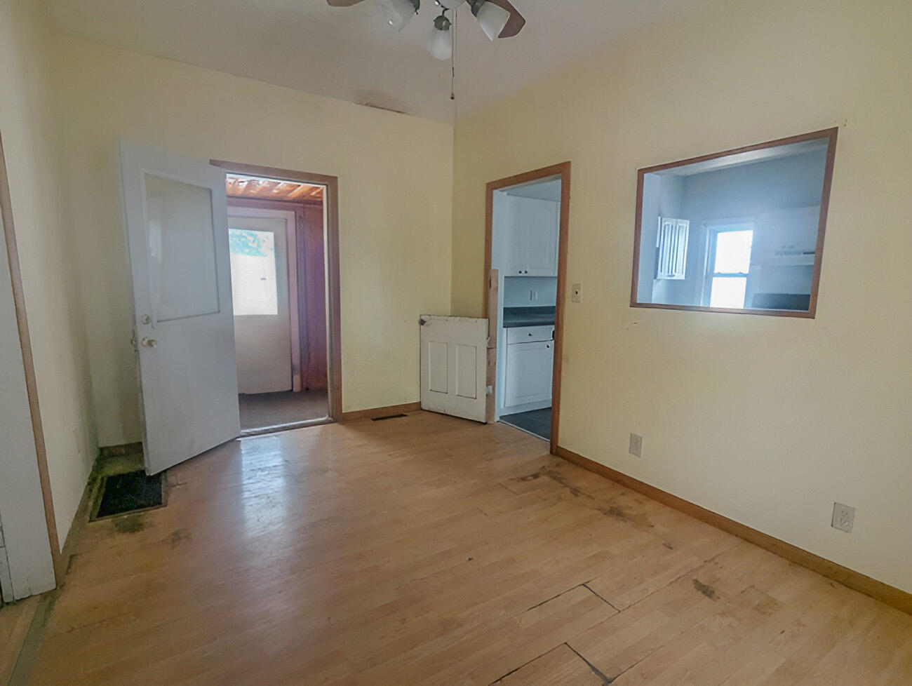 809 Maple Street Grayling, MI 49738 - Photo 3 of 11 Dining room