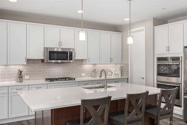 $949,000 | 25190 East Nova Place, Aurora, CO 80016