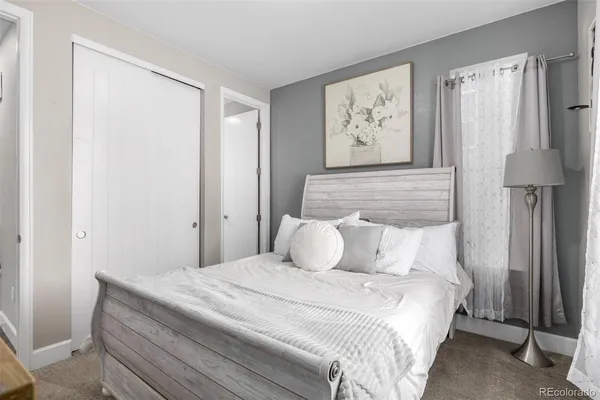 $949,000 | 25190 East Nova Place, Aurora, CO 80016