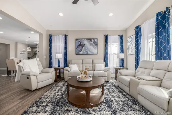 $949,000 | 25190 East Nova Place, Aurora, CO 80016