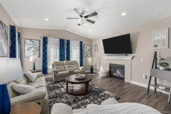 $949,000 | 25190 East Nova Place, Aurora, CO 80016