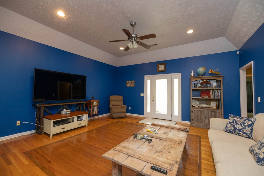 1196 Cloverdale Road Columbus, GA 31904 - Photo 9 of 57 Gallery Image 9