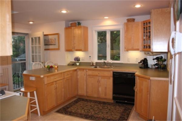 50 May Street Needham, MA 02492 - Photo 6 of 17 Gallery Image 6