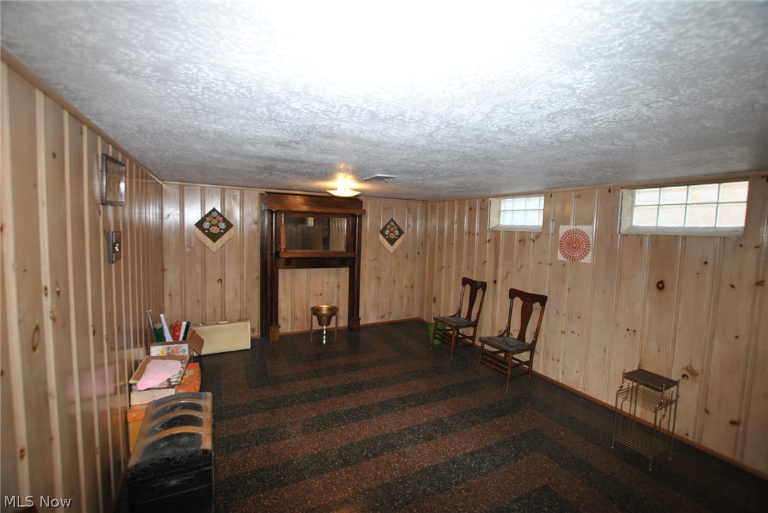 6311 Ridgewood Avenue Parma, OH 44129 - Photo 9 of 13