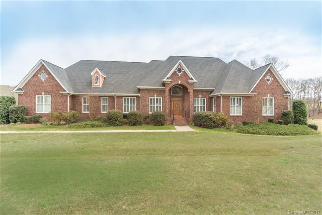 530 Kingsburry Road Clover, SC 29710 - Photo 1 of 24 Gallery Image 1