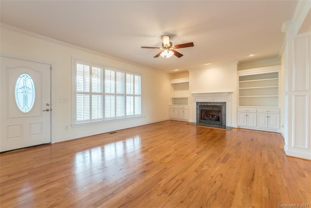 530 Kingsburry Road Clover, SC 29710 - Photo 5 of 24 Gallery Image 5