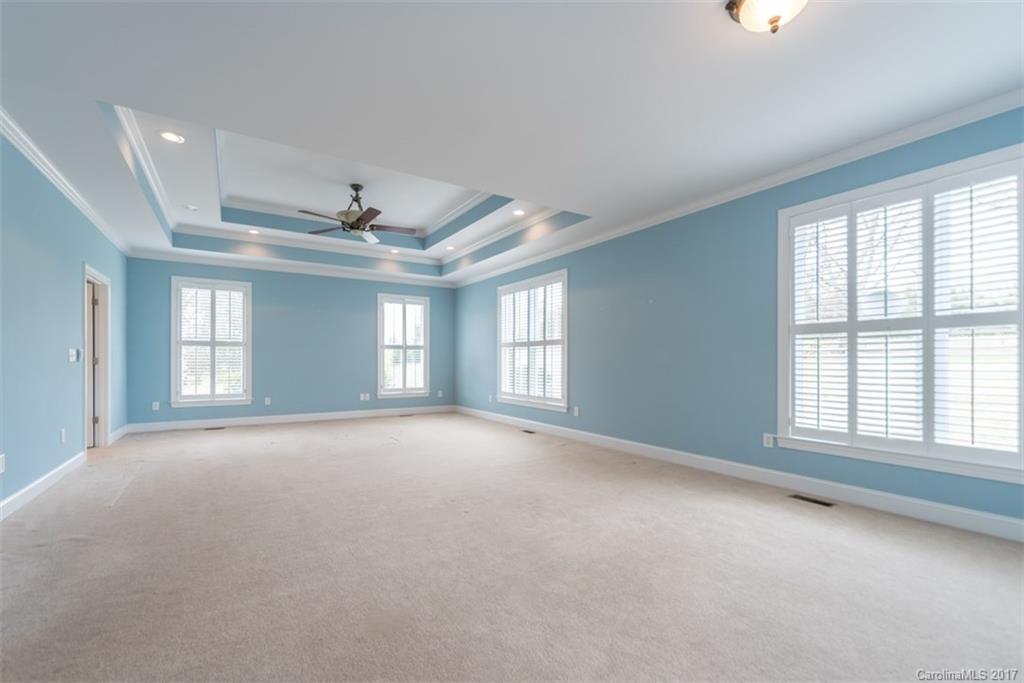 530 Kingsburry Road Clover, SC 29710 - Photo 8 of 24 Gallery Image 8
