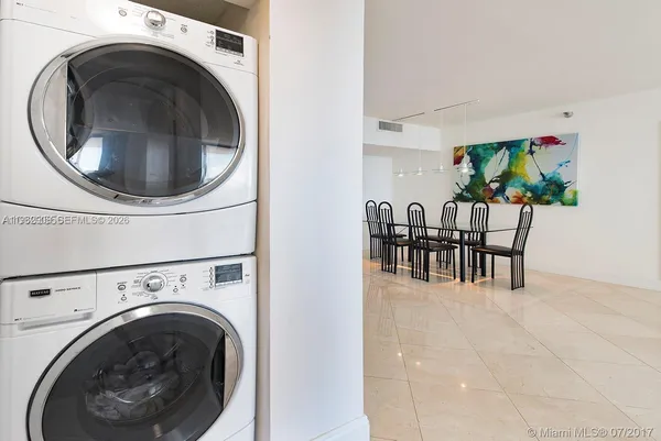 $2,950 | 20505 East Country Club Drive, Unit 935, Aventura, FL 33180