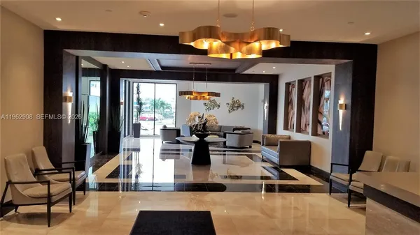$2,950 | 20505 East Country Club Drive, Unit 935, Aventura, FL 33180
