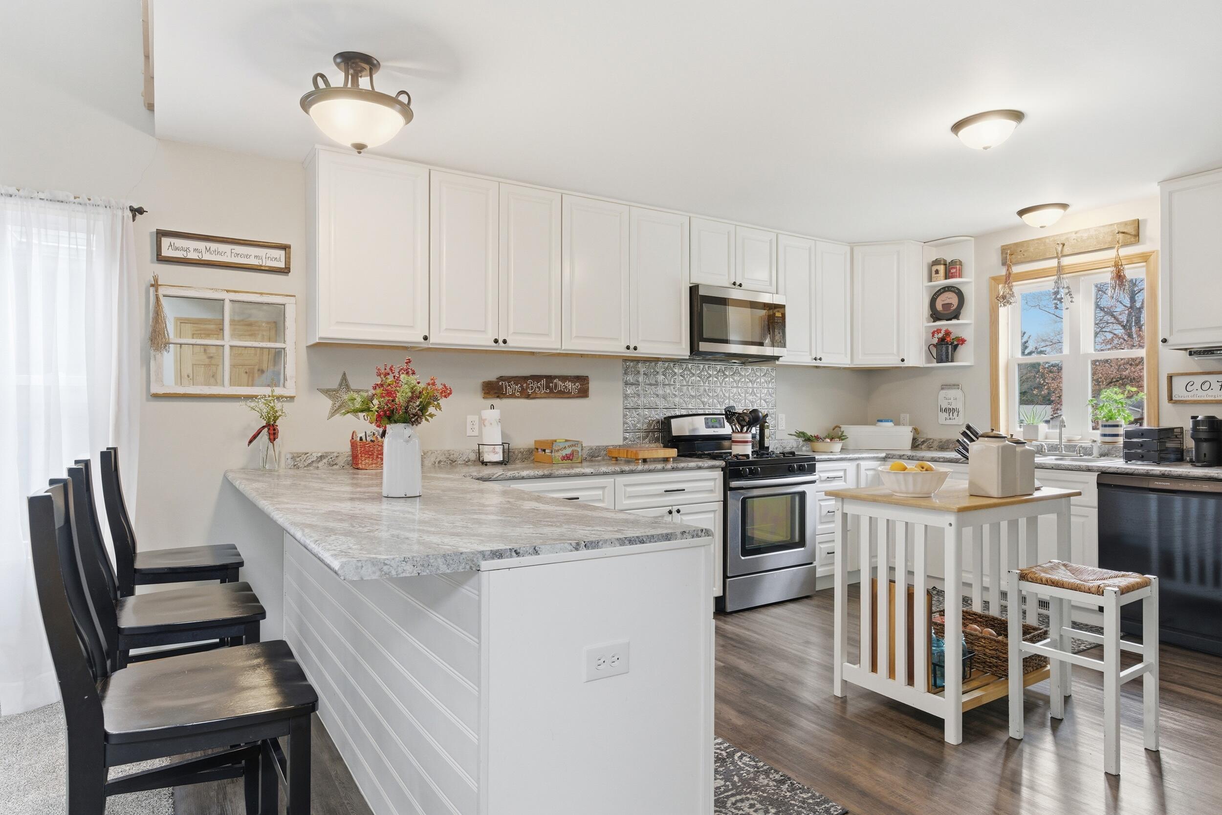 9960 Wildwood Place Demotte, IN 46310 - Photo 13 of 36 2500x1668
