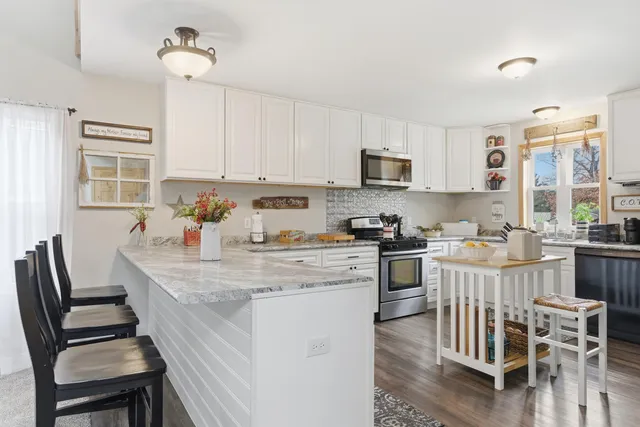 $429,900 | 9960 Wildwood Place, Demotte, IN 46310