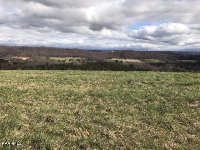 12 R Foshee Road Philadelphia, TN 37846 - Photo 8 of 27 2F347052-5285-4058-AFAA-25100E88001A