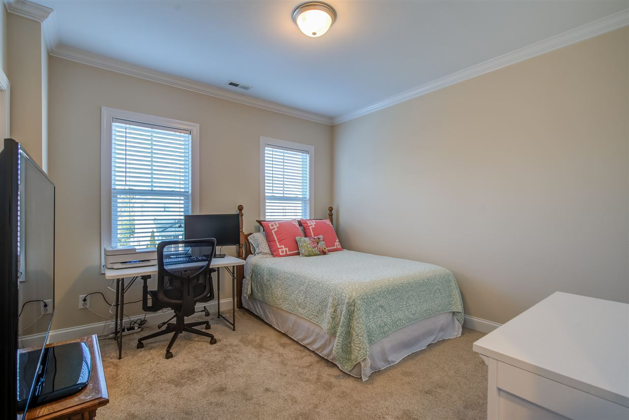 530 Ledbetter Court Raleigh, NC 27608 - Photo 23 of 29 Secondary Bedroom