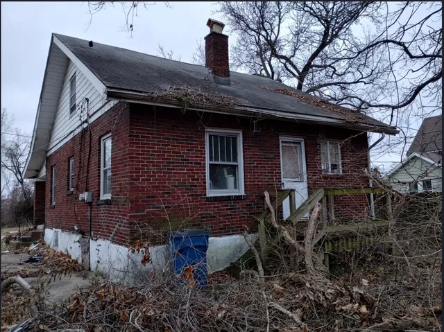 $19,400 | 420 Jefferson Avenue, Alton, IL 62002