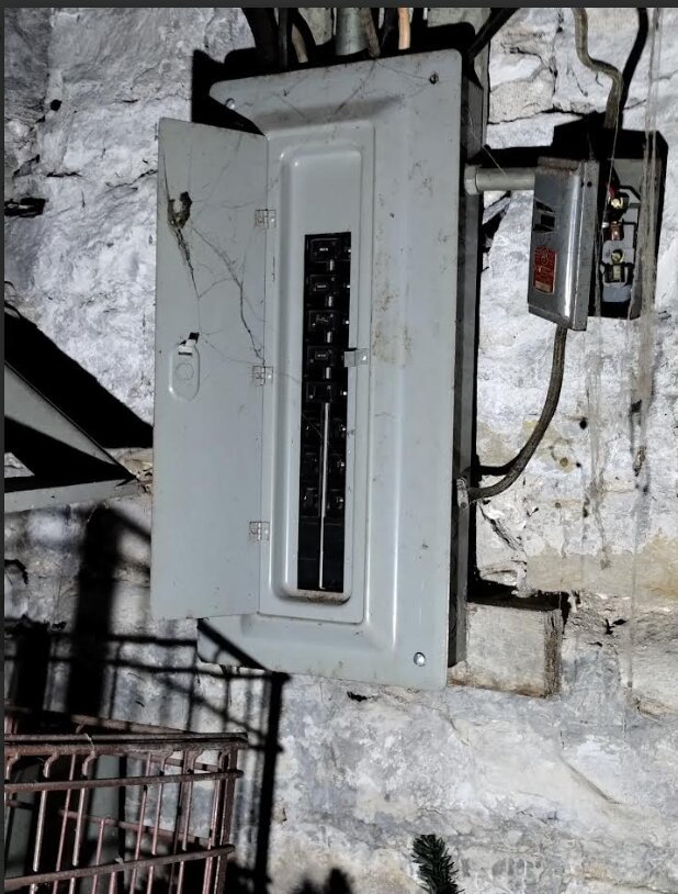 420 Jefferson Avenue Alton, IL 62002 - Photo 3 of 3 a view of a backyard of a house