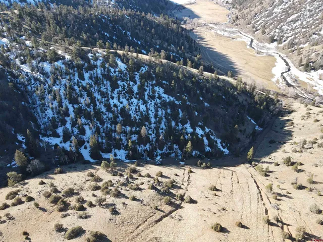 a view of outside area