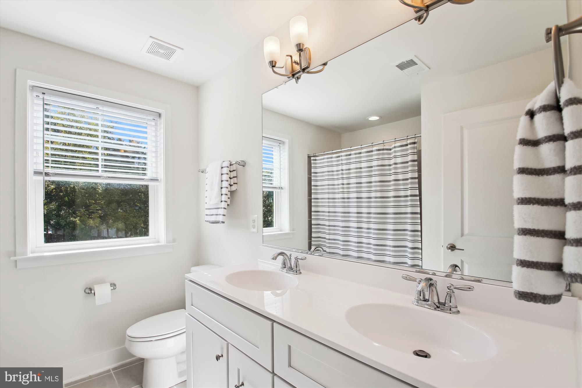 340 Community Road Severna Park, MD 21146 - Photo 24 of 37 Upstairs Full Bath