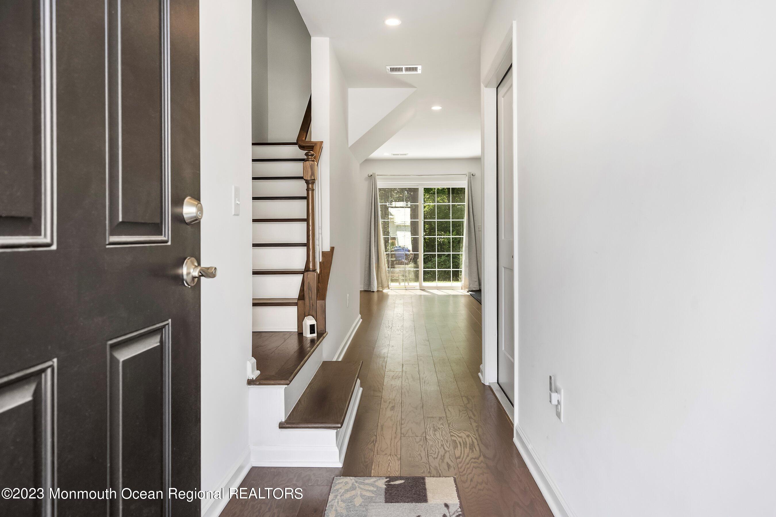 204 Revival Road Brick, NJ 08723 - Photo 8 of 32 05-Foyer