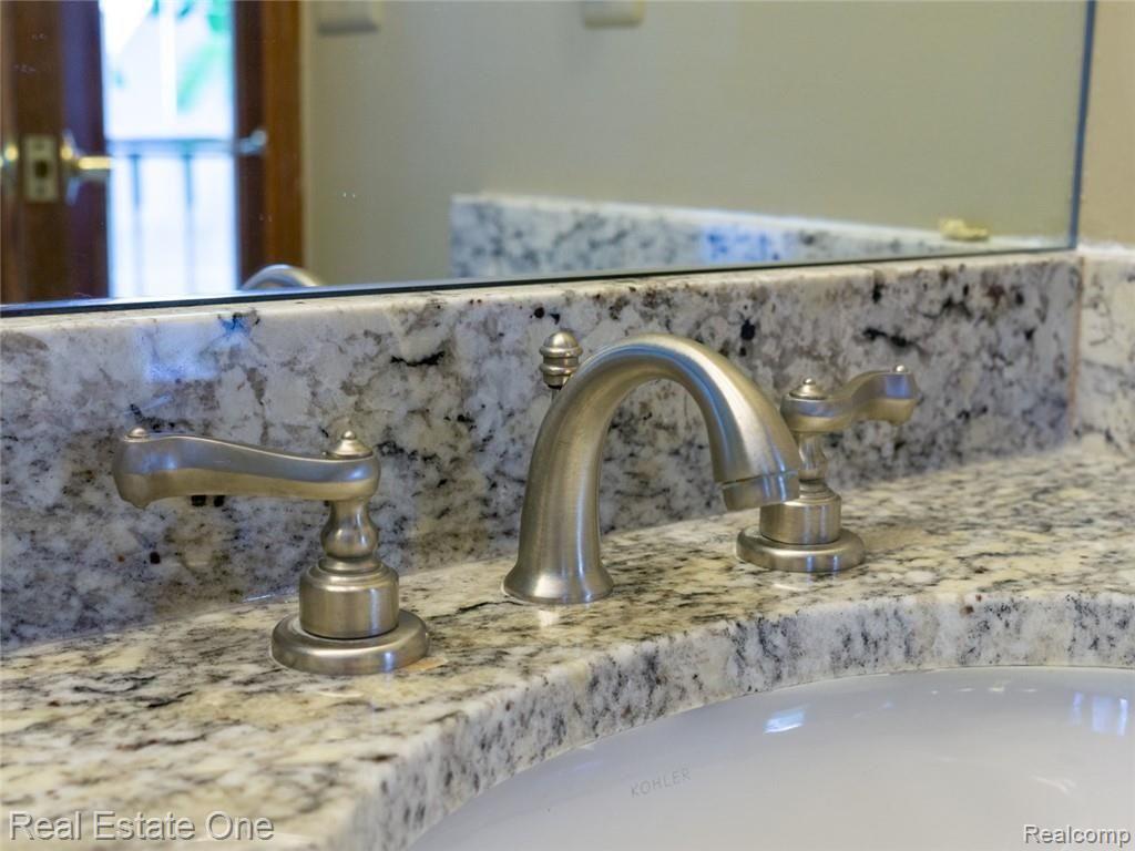 3068 Eastpointe Court Rochester Hills, MI 48306 - Photo 18 of 28