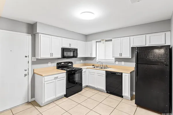 $1,550 | 6820 Betty Levy, San Antonio, TX 78227