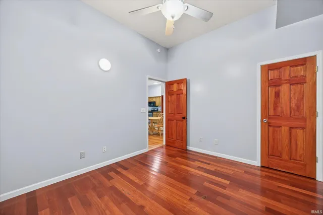 $1,700 | 110 West 6th Street, Unit 6, Bloomington, IN 47404