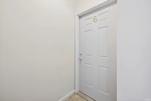 $1,700 | 110 West 6th Street, Unit 6, Bloomington, IN 47404