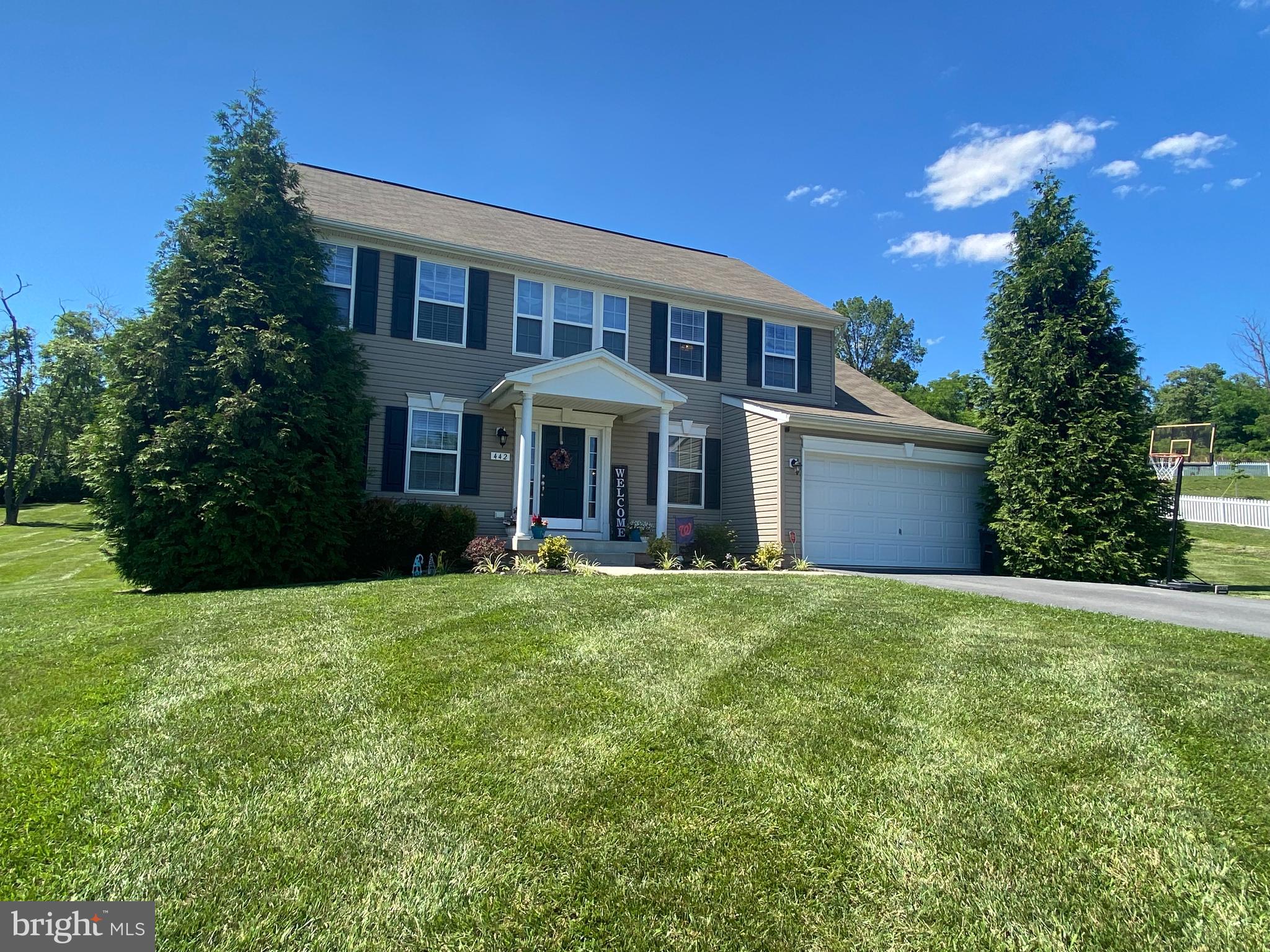 442 Rivanna Run Falling Waters, WV 25419 - Photo 4 of 51