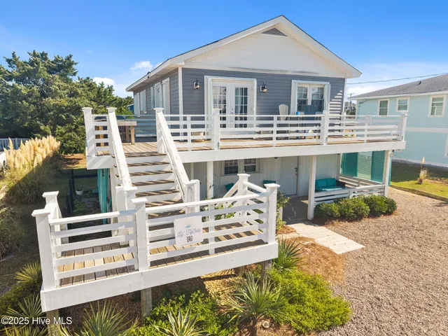 $849,500 | 409 Bridgers Avenue, Topsail Beach, NC 28445