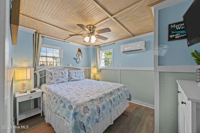 $849,500 | 409 Bridgers Avenue, Topsail Beach, NC 28445