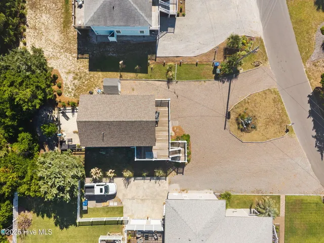 $849,500 | 409 Bridgers Avenue, Topsail Beach, NC 28445