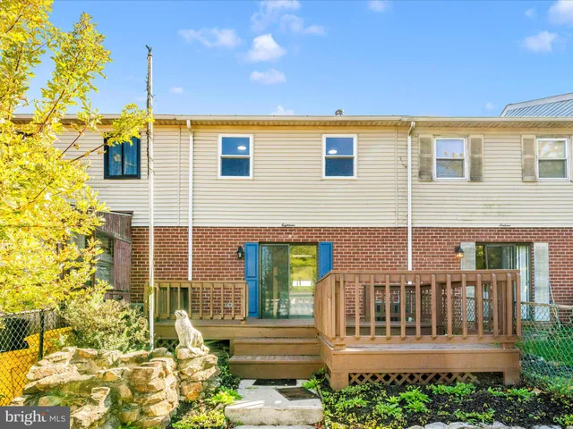 $320,000 | 18 Villa Capri Circle, Baltimore, MD 21221