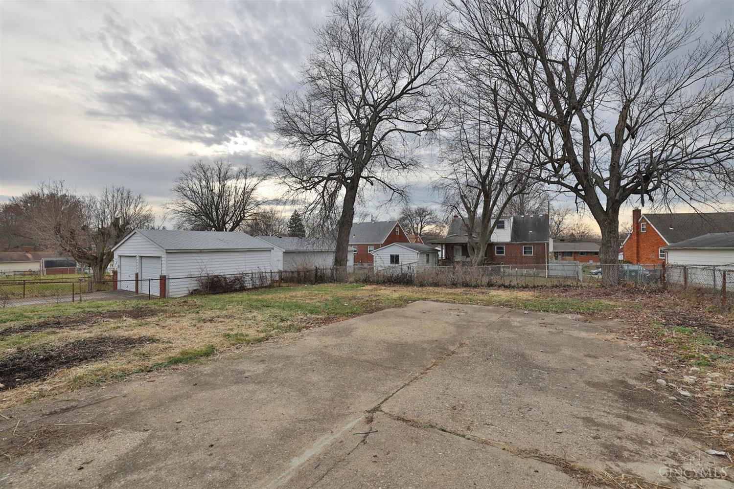 10669 Plainfield Road Sharonville, OH 45241 - Photo 20 of 29