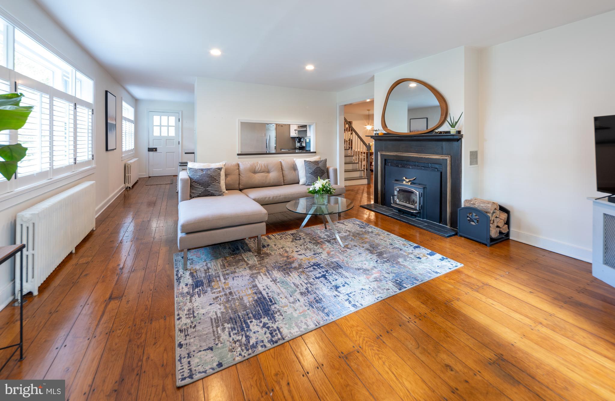 4900 Paist Road Doylestown, PA 18902 - Photo 5 of 39 Living Room