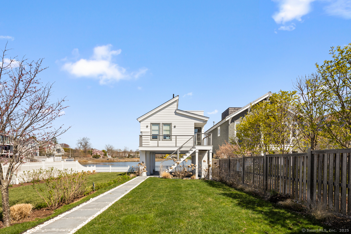 11 Old Mill Road Westport, CT 06880 - Photo 6 of 28