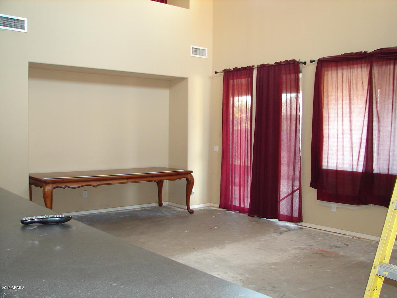2220 West Harwell Rd. Phoenix, AZ 85041 - Photo 14 of 38 DSC09386