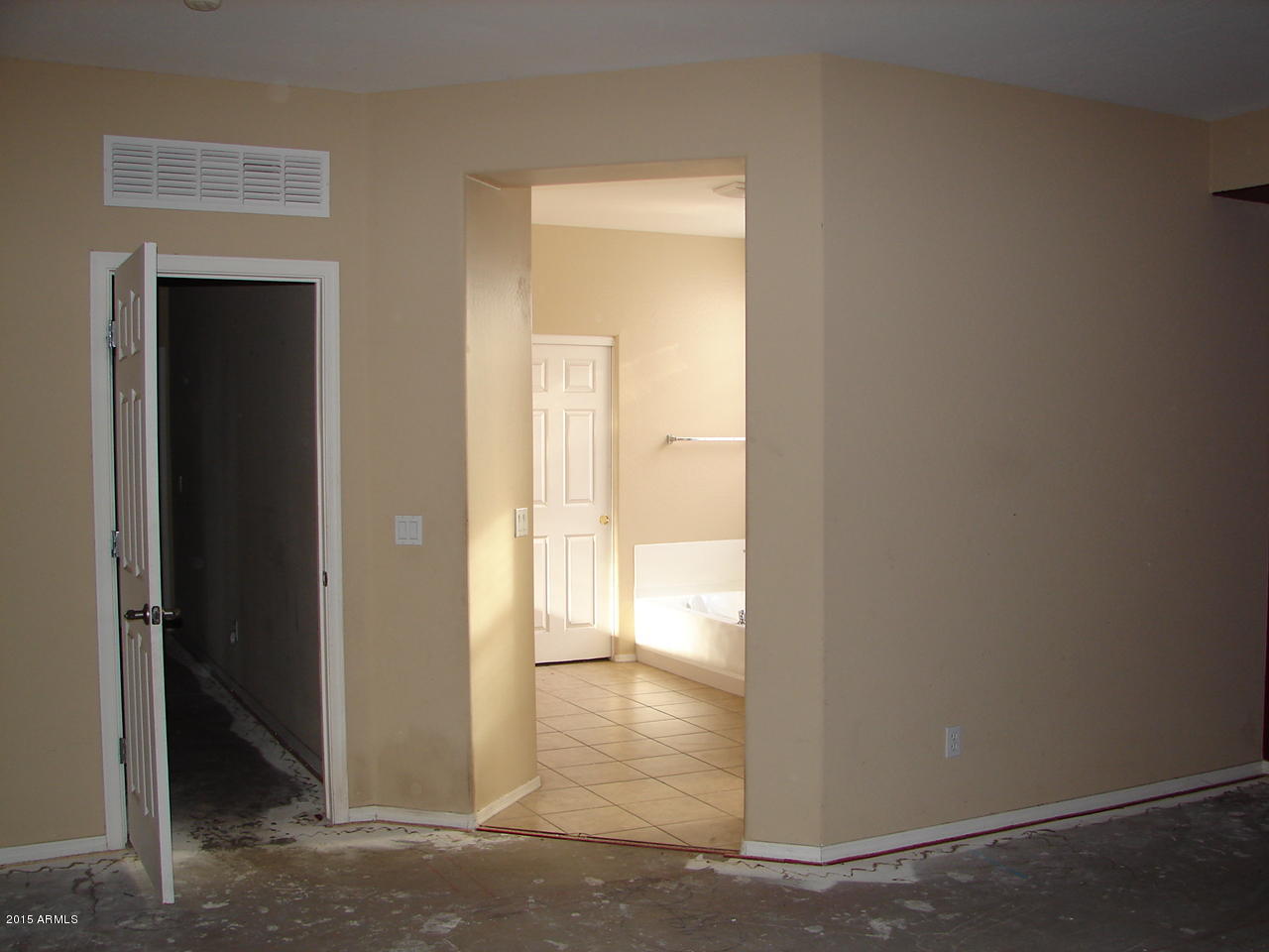 2220 West Harwell Rd. Phoenix, AZ 85041 - Photo 18 of 38 DSC09390