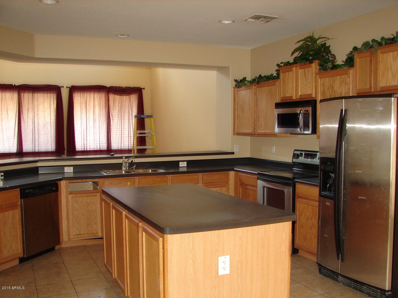2220 West Harwell Rd. Phoenix, AZ 85041 - Photo 8 of 38 DSC09380