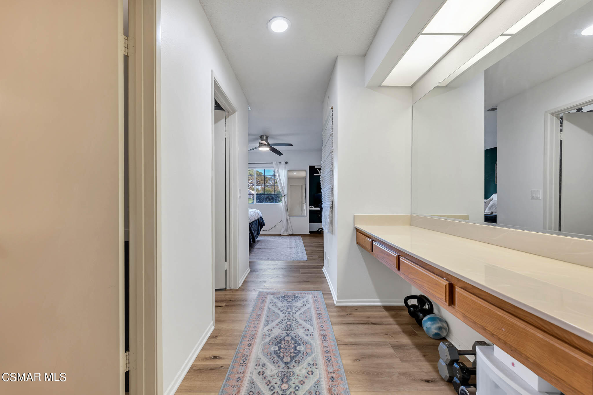 2586 Antonio Drive Camarillo, CA 93010 - Photo 17 of 37 a room with a table and chairs