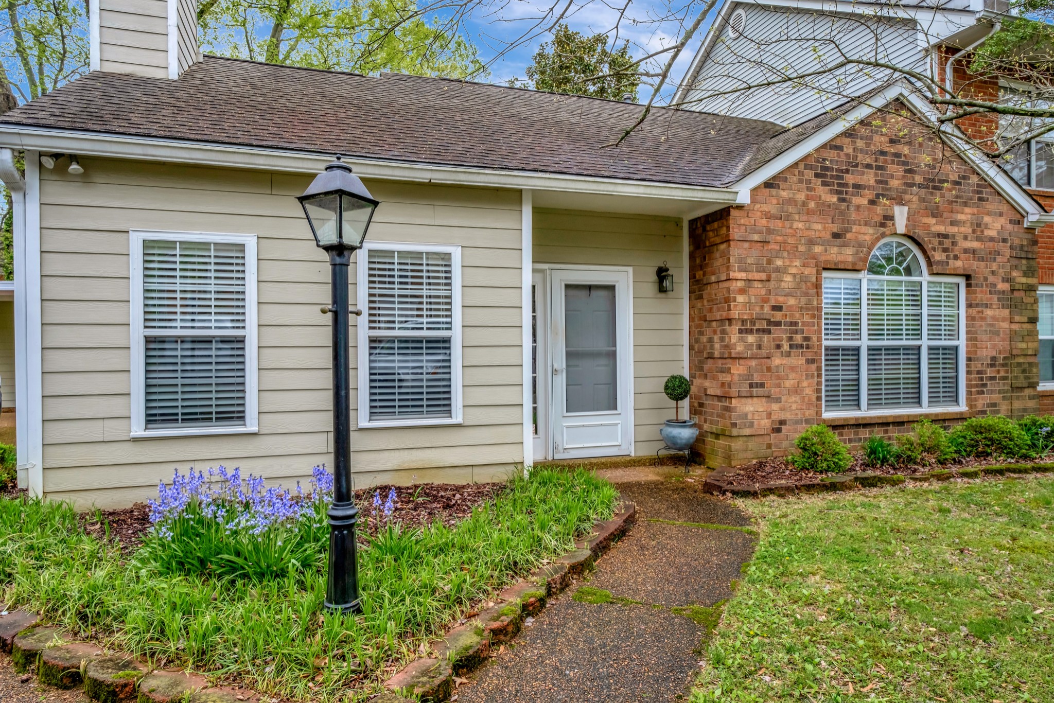 2013 Roderick Circle Franklin, TN 37064 - Photo 3 of 21 Gallery Image 3