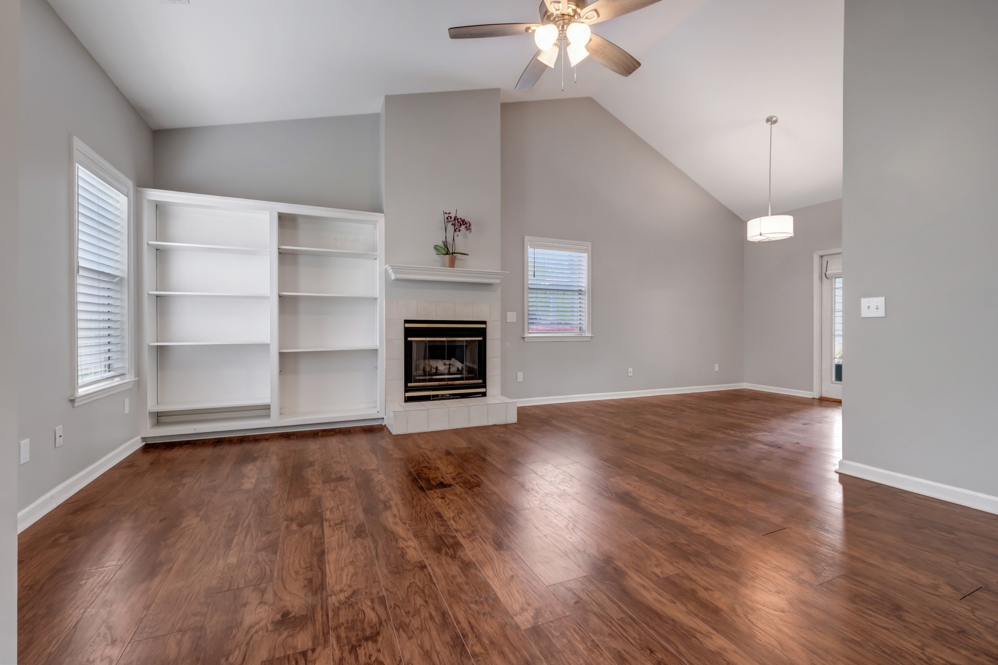 2013 Roderick Circle Franklin, TN 37064 - Photo 5 of 21 Gallery Image 5